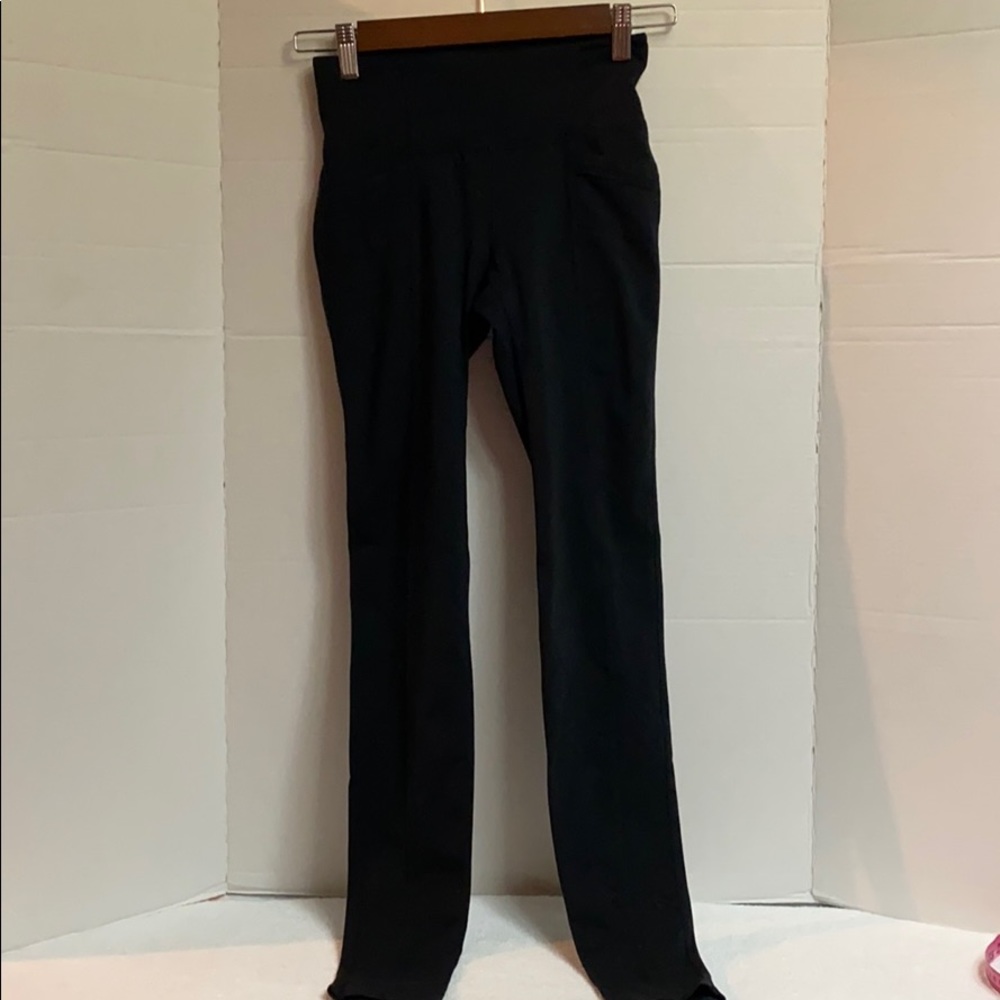 ATHLETA BLACK LEGGINGS WITH FRONT AND BACK POCKETS